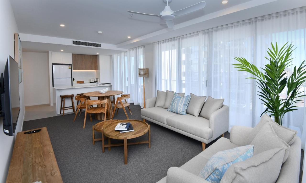 X Kirra Apartments โกลด์โคสต์ ภายนอก รูปภาพ